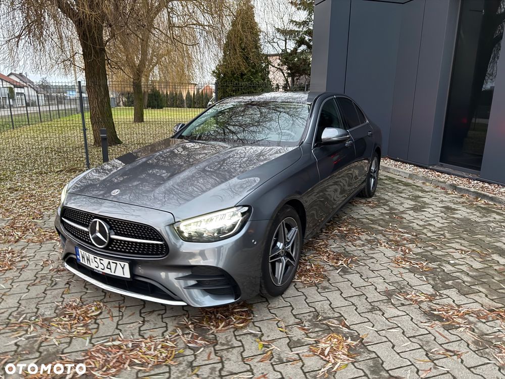 Mercedes-Benz Klasa E 220 d 4Matic 9G-TRONIC AMG Line - 9