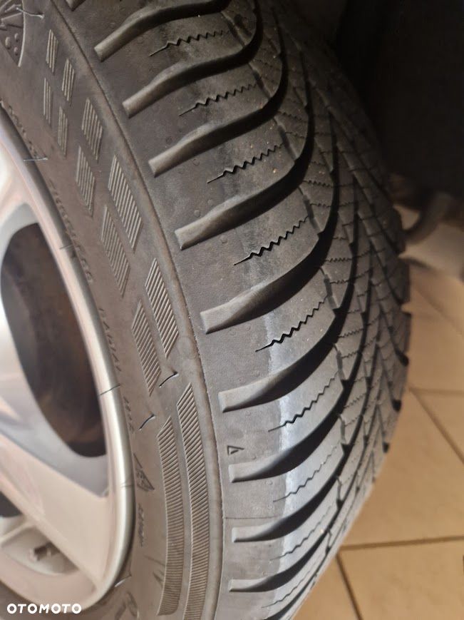 Mazda 2 1.3 Impuls - 12