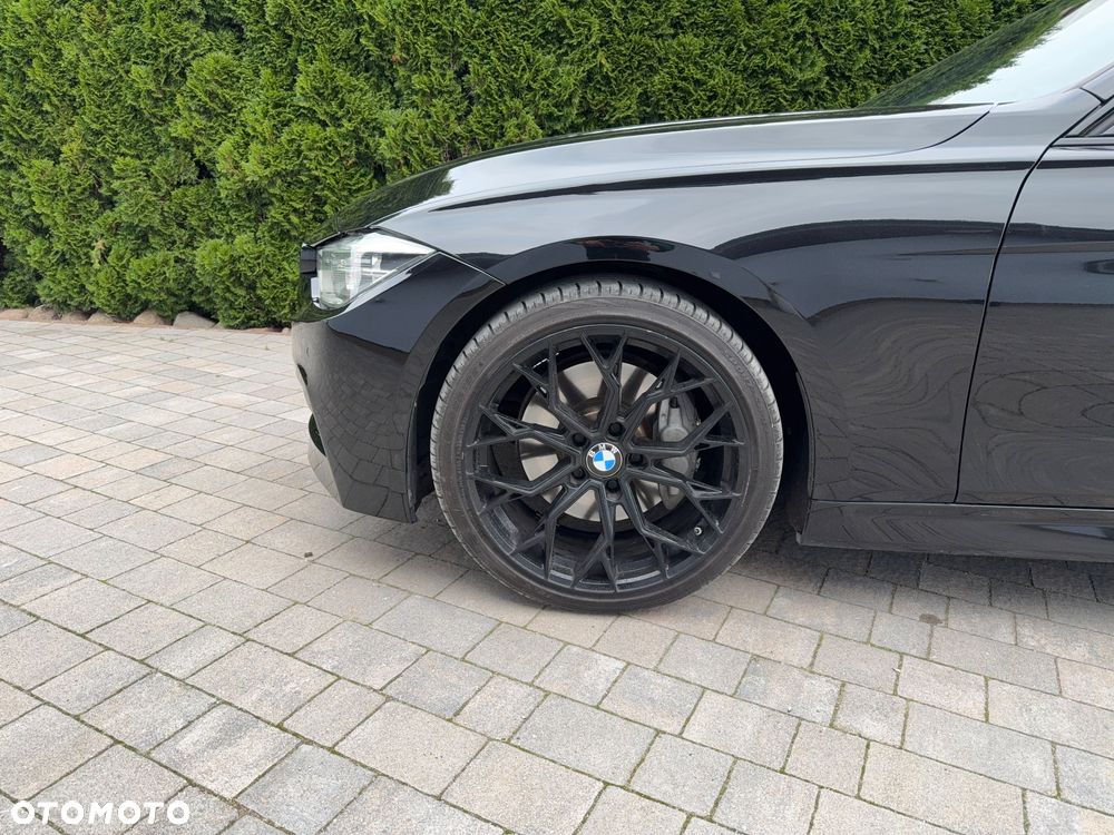 BMW Seria 3 330i Edition M Sport Shadow - 5