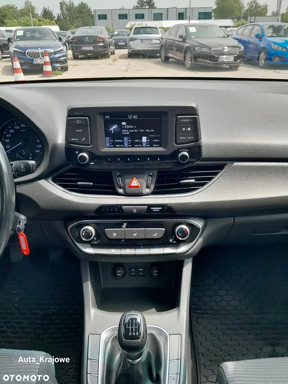 Hyundai i30 1.4 Classic + - 12