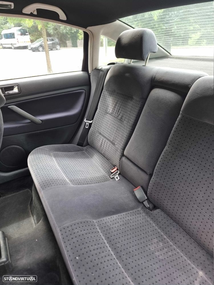 VW Passat Variant 1.9 TDi Confortline - 9