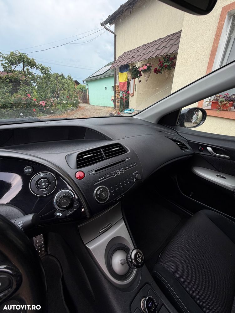 Honda Civic 1.8 TypeS Plus - 17