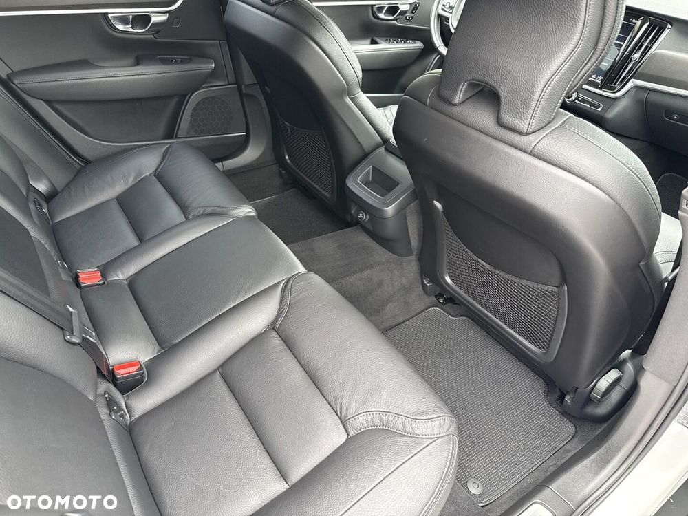 Volvo V90 Cross Country D4 SCR AWD Pro - 11