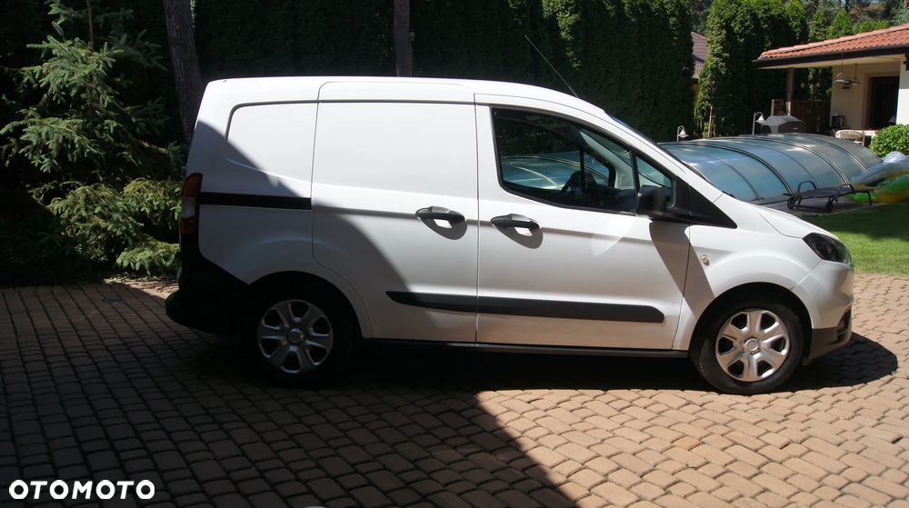 Ford TRANSIT COURIER - 4