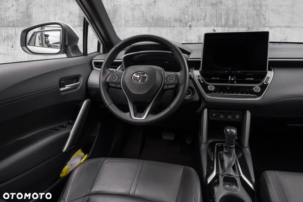 Toyota Corolla Cross 2.0 Hybrid Executive - 18