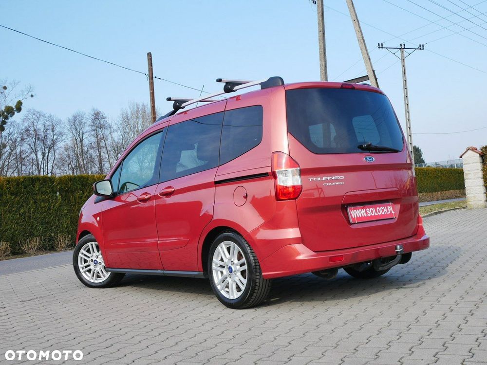 Ford Tourneo Courier - 12
