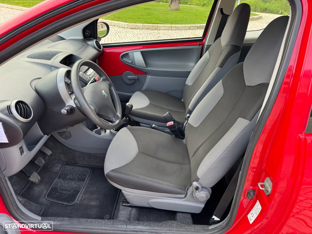 Peugeot 107 1.0 Petit Filou - 4