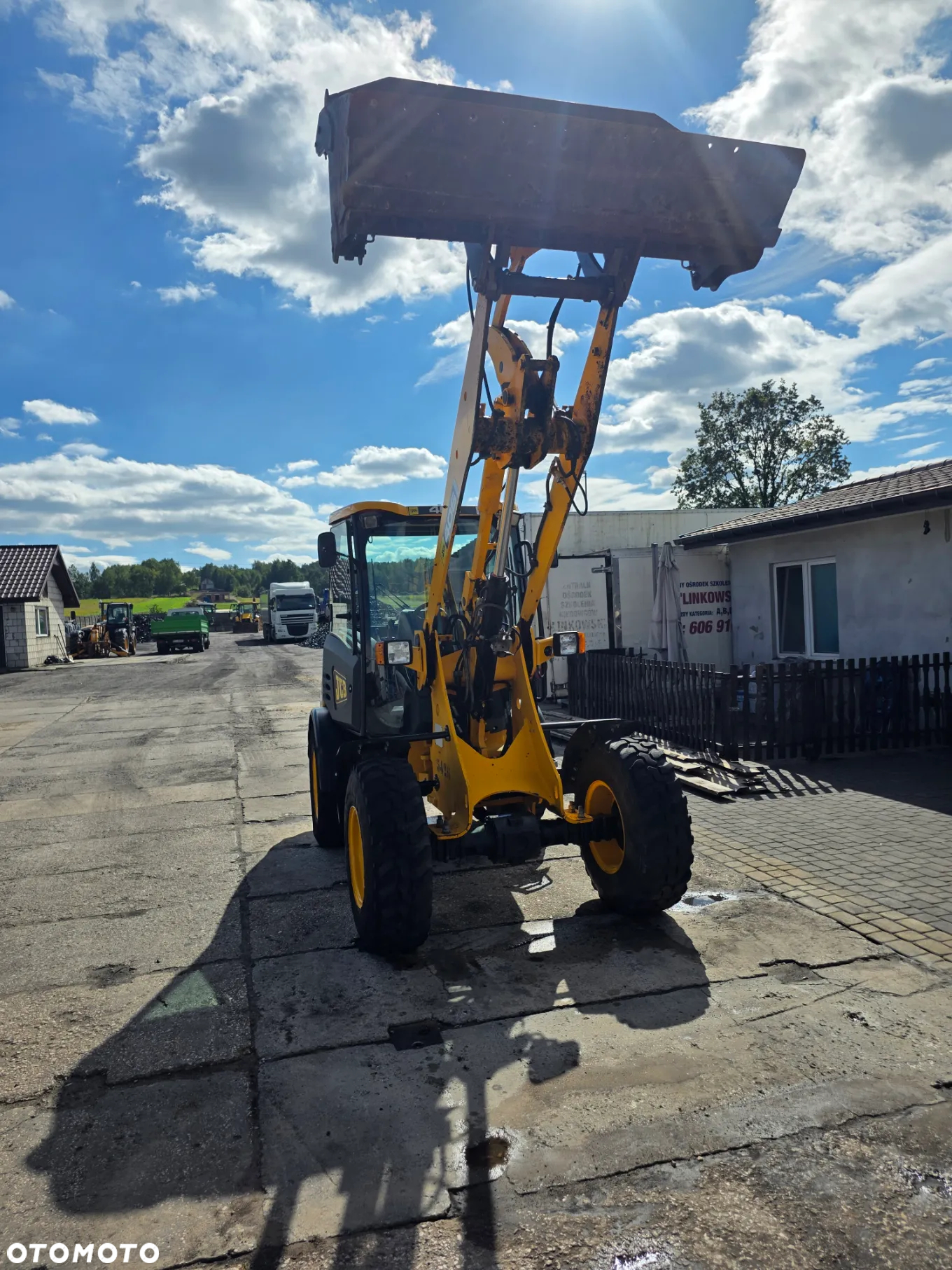JCB 406 - 11