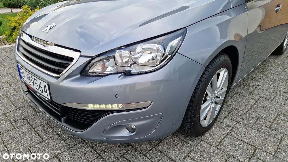 Peugeot 308 SW 1.6 BlueHDi Allure S&S - 30