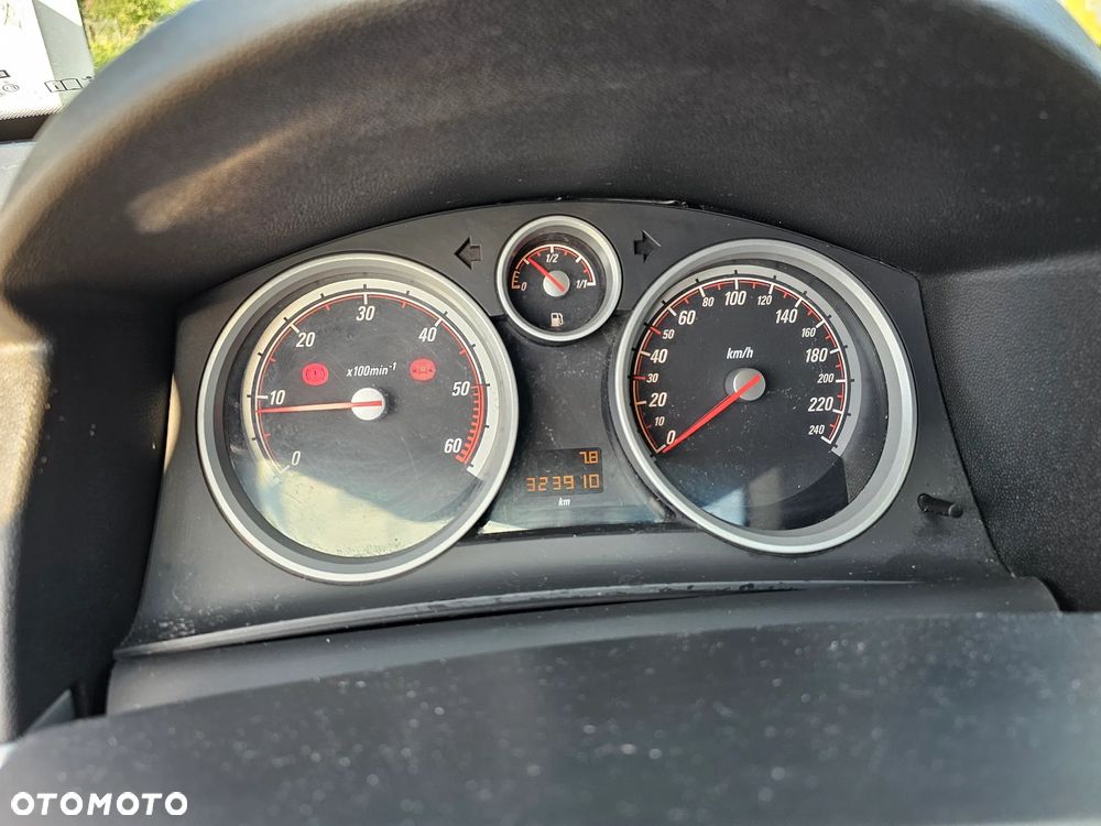 Opel Astra III 1.9 CDTI Sport - 19