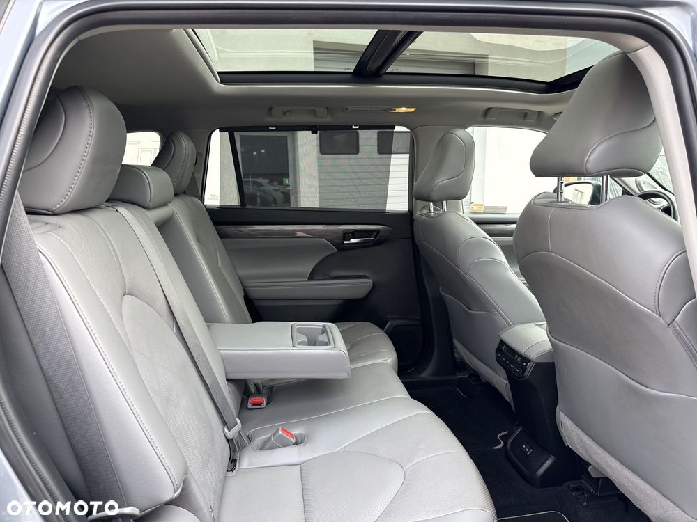 Toyota Highlander - 8