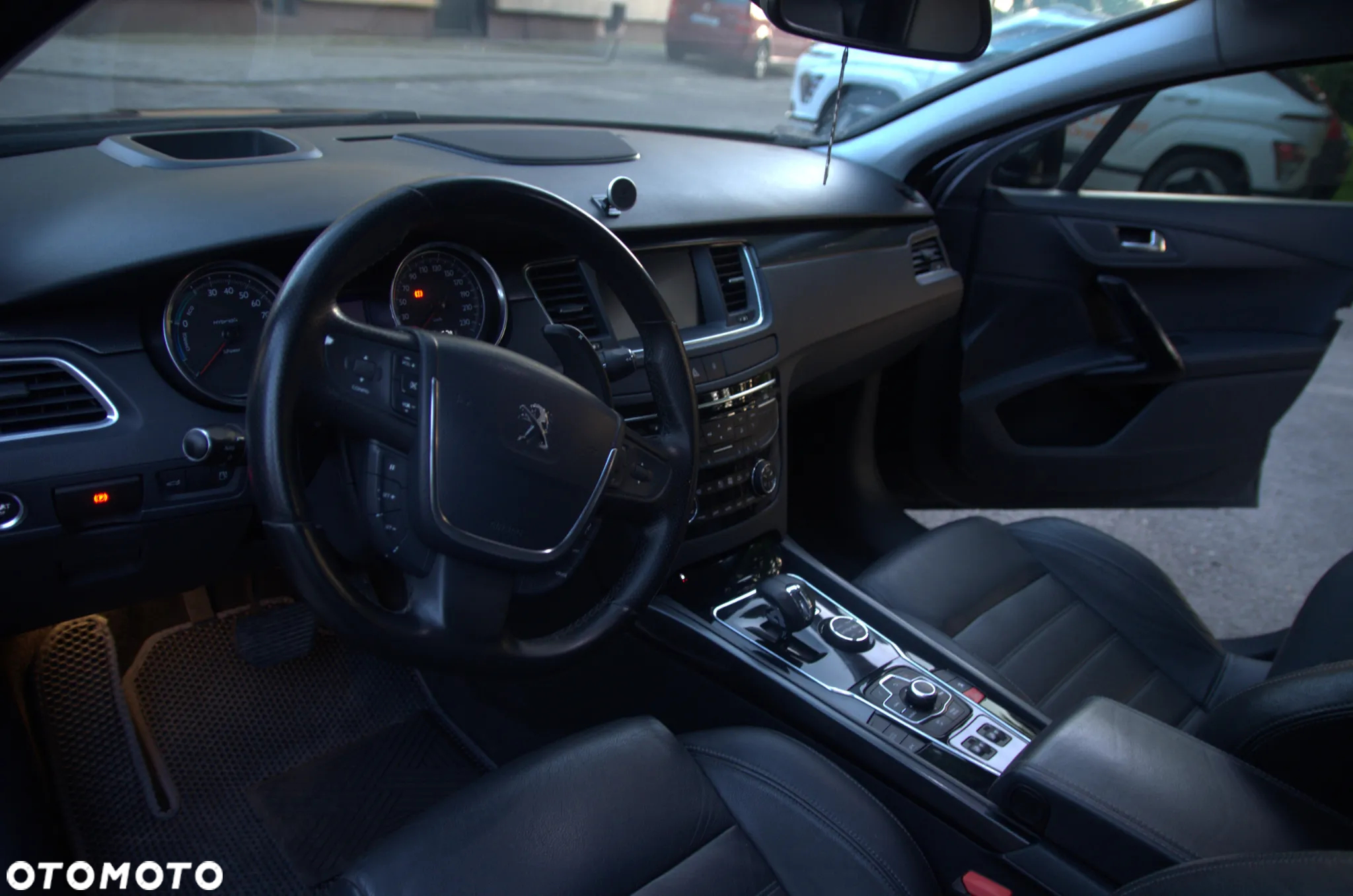 Peugeot 508 RXH 2.0 HDi HYbrid4 - 11