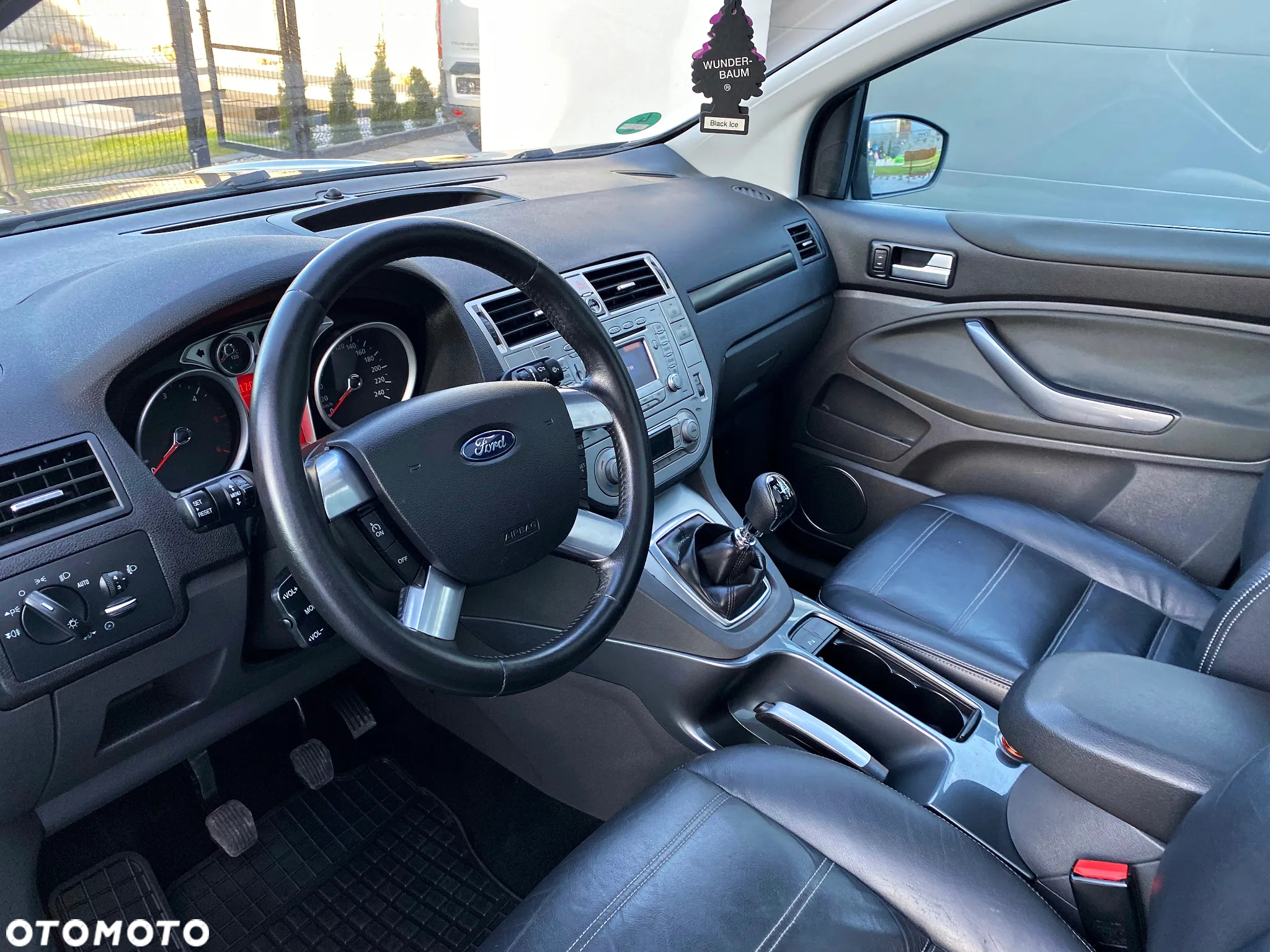 Ford Kuga 2.0 TDCi 2x4 Titanium - 19