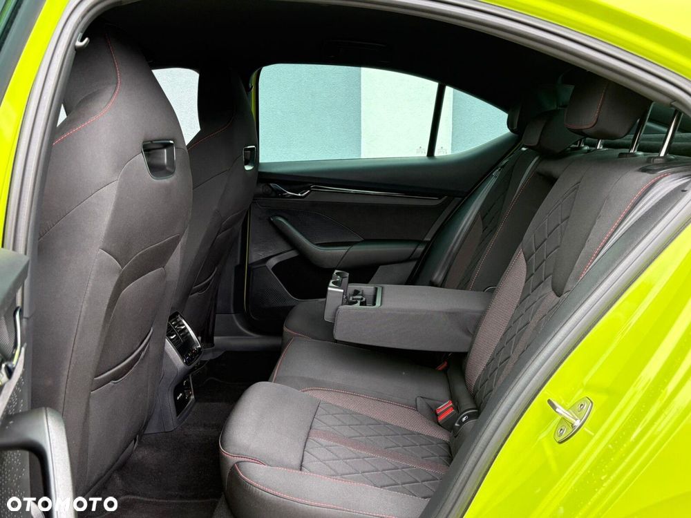 Skoda Octavia 2.0 TSI RS DSG - 17
