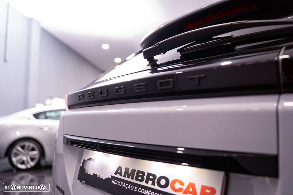 Peugeot 2008 PureTech 100 Allure - 9