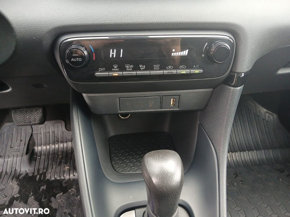 Toyota Yaris - 9
