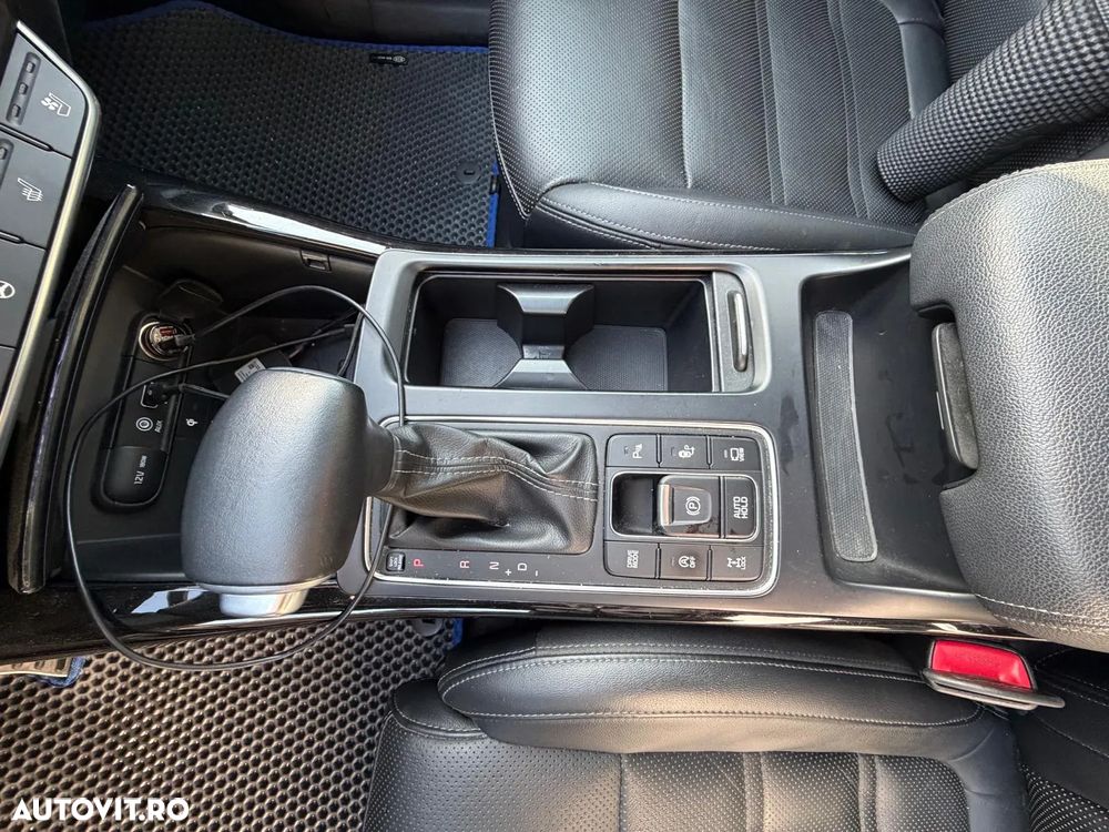 Kia Sorento 2.2 CRDi AWD Aut. Edition 7 - 13