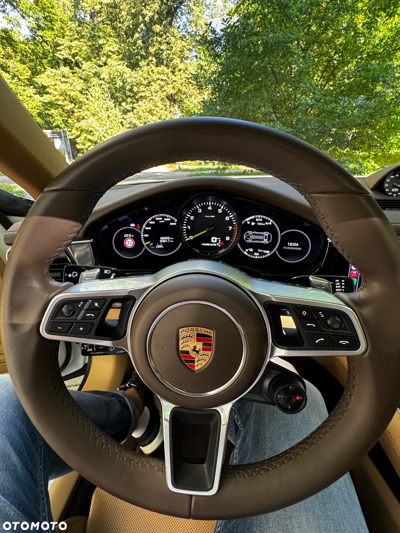 Porsche Panamera 4 E-Hybrid - 9