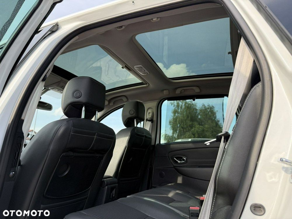 Renault Scenic 1.6 dCi Bose - 25