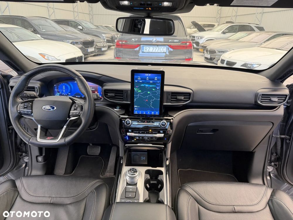 Ford Explorer - 6