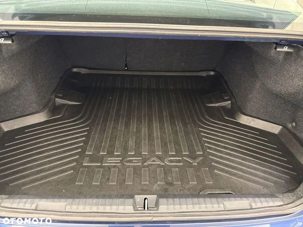 Subaru Legacy - 20