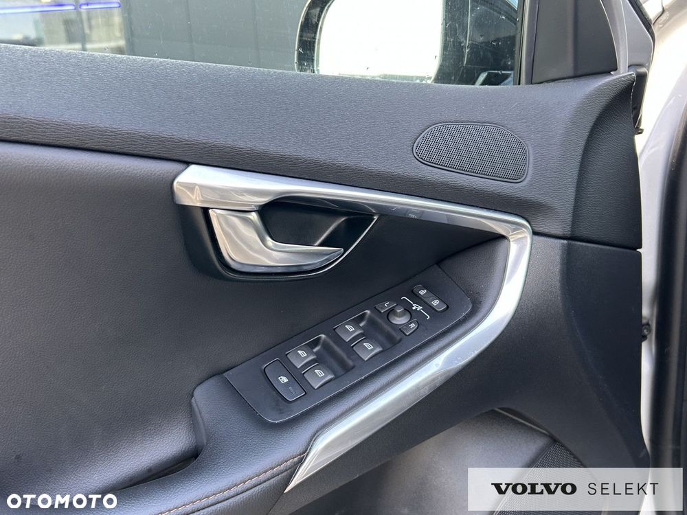 Volvo V40 - 13