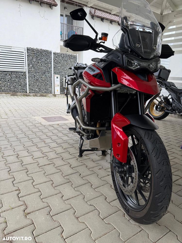 Triumph Tiger 900 - 1