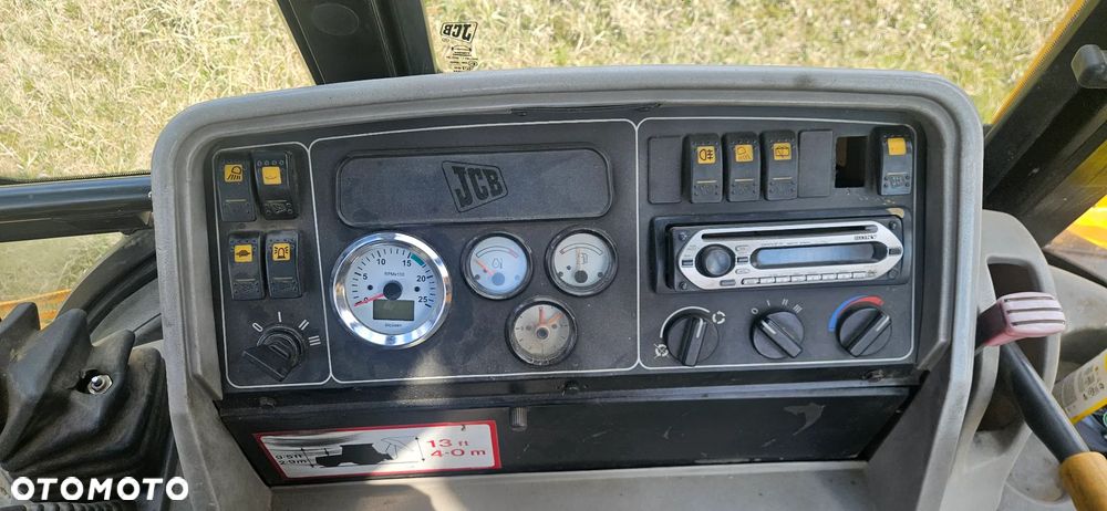 JCB 3CX - 8