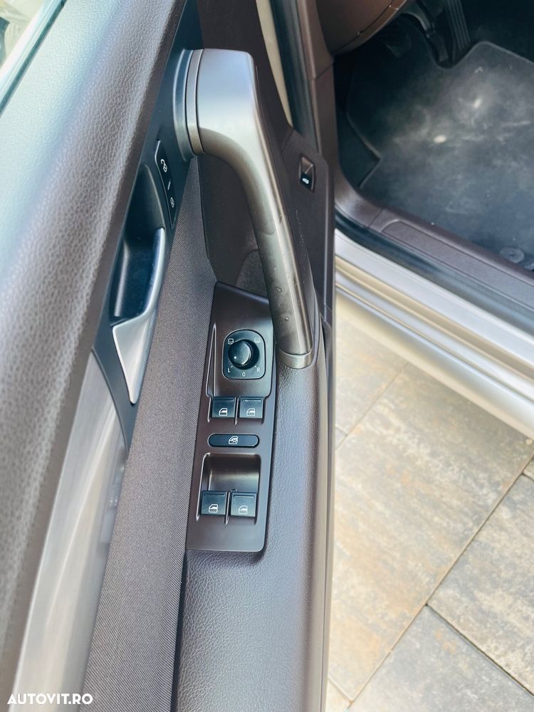 Volkswagen Passat - 14