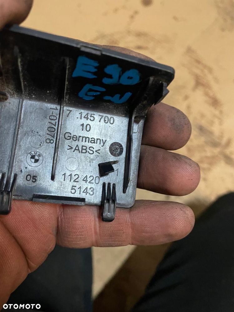 zaslepka gniazda obd bmw e90 e91 europa 7145700 - 3