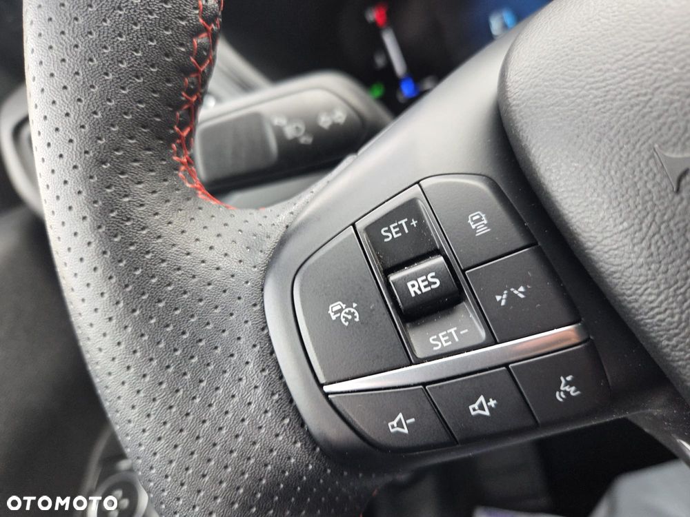 Ford Kuga - 22