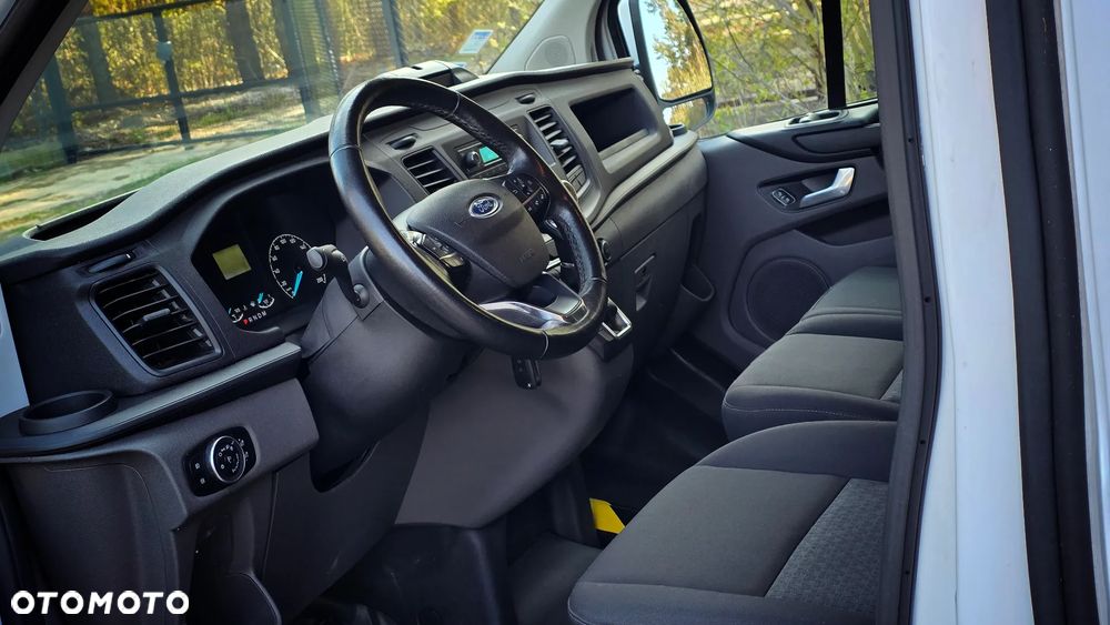 Ford Transit Custom - 13