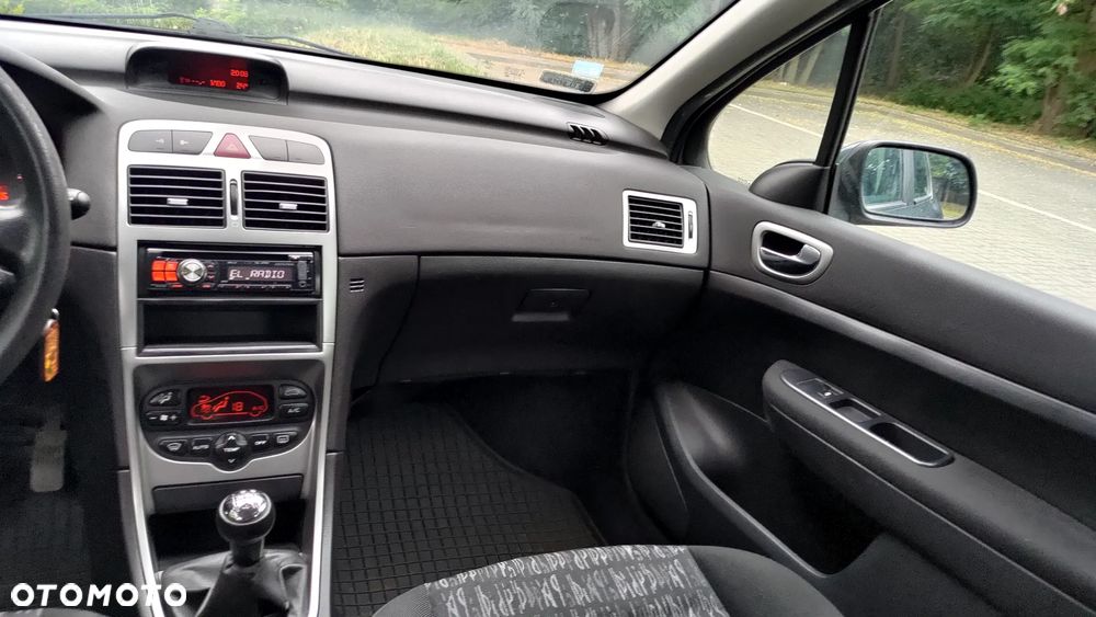 Peugeot 307 1.6 - 11