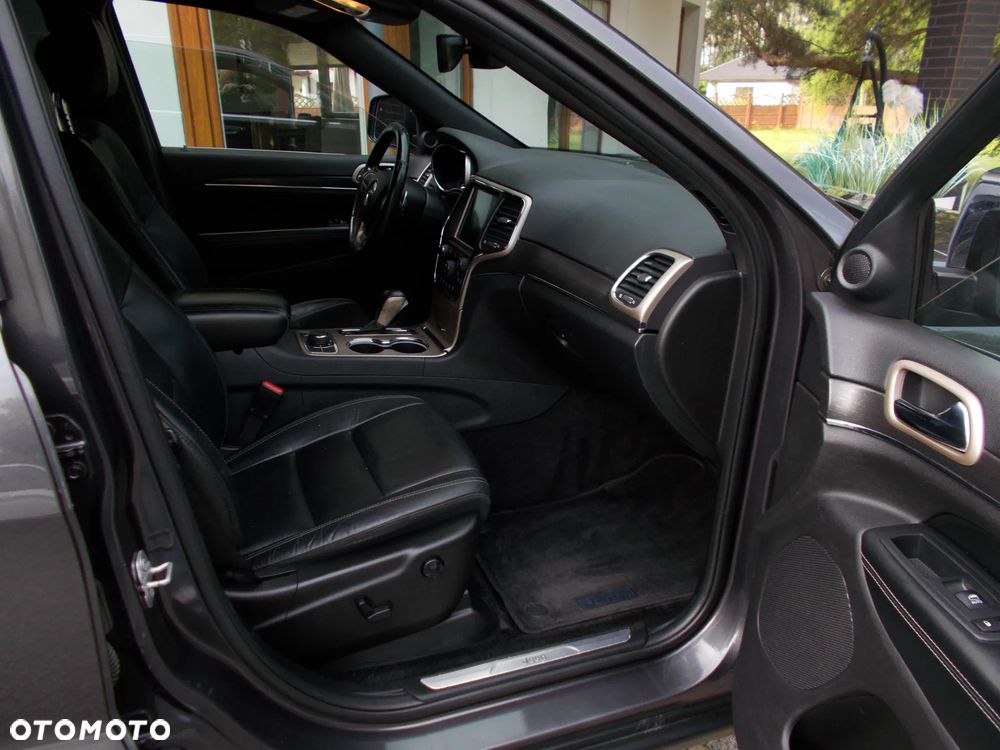 Jeep Grand Cherokee - 4