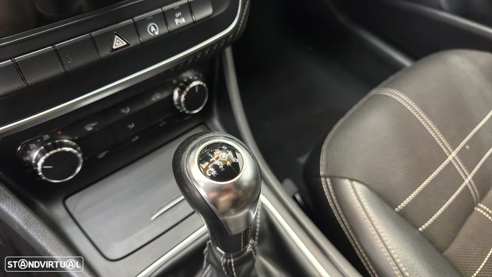 Mercedes-Benz A 200 CDI BE AMG Line - 19