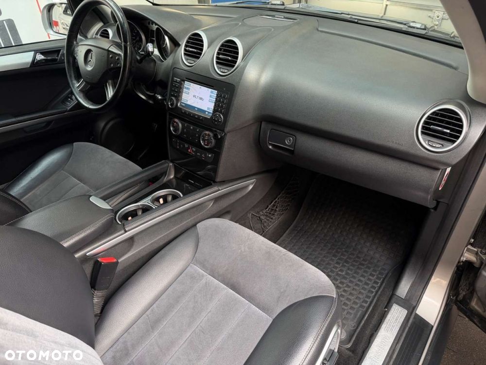 Mercedes-Benz ML - 4