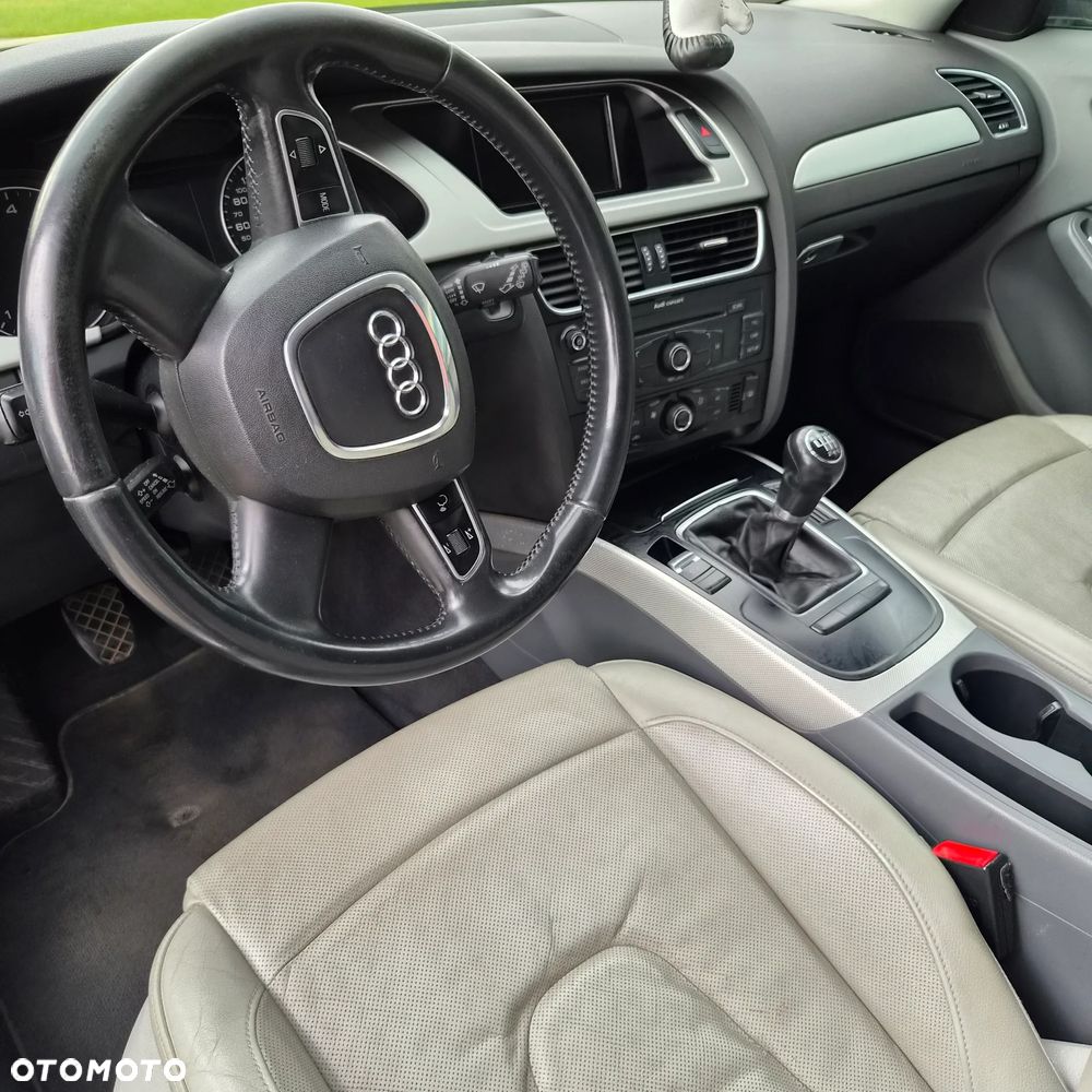 Audi A4 Avant 2.0 TDI - 8