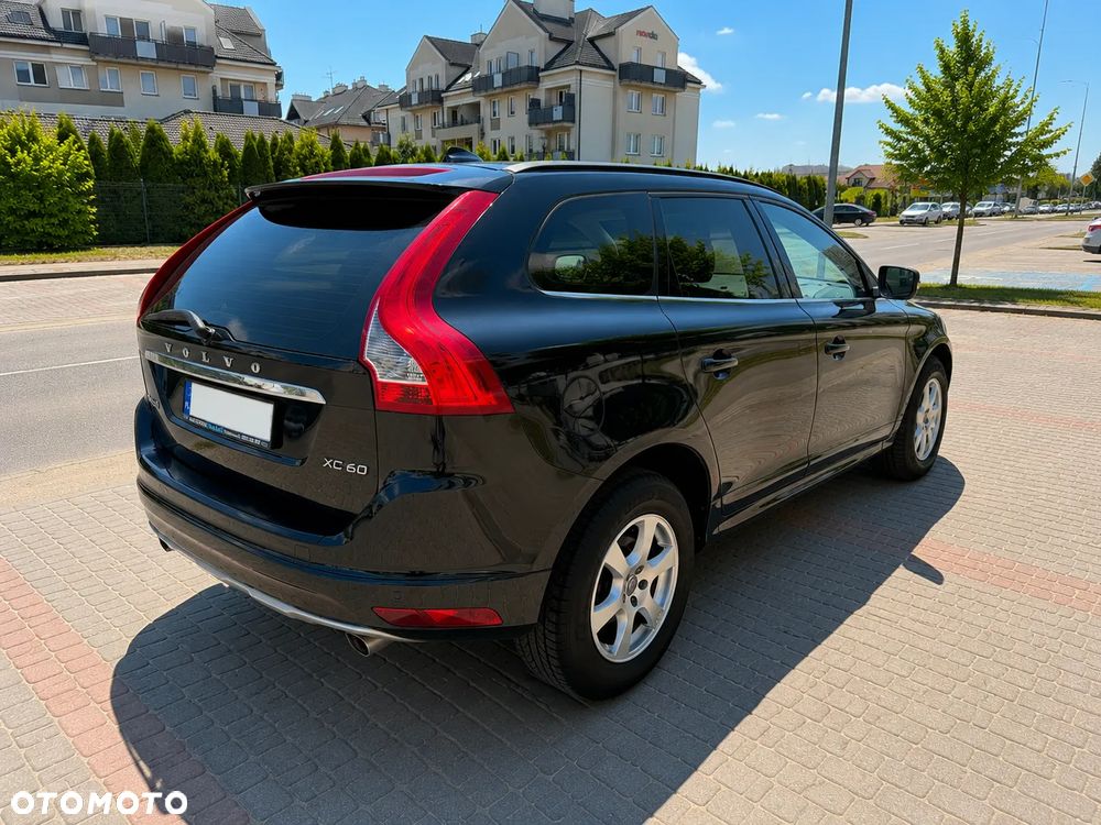 Volvo XC 60 D3 Momentum - 3