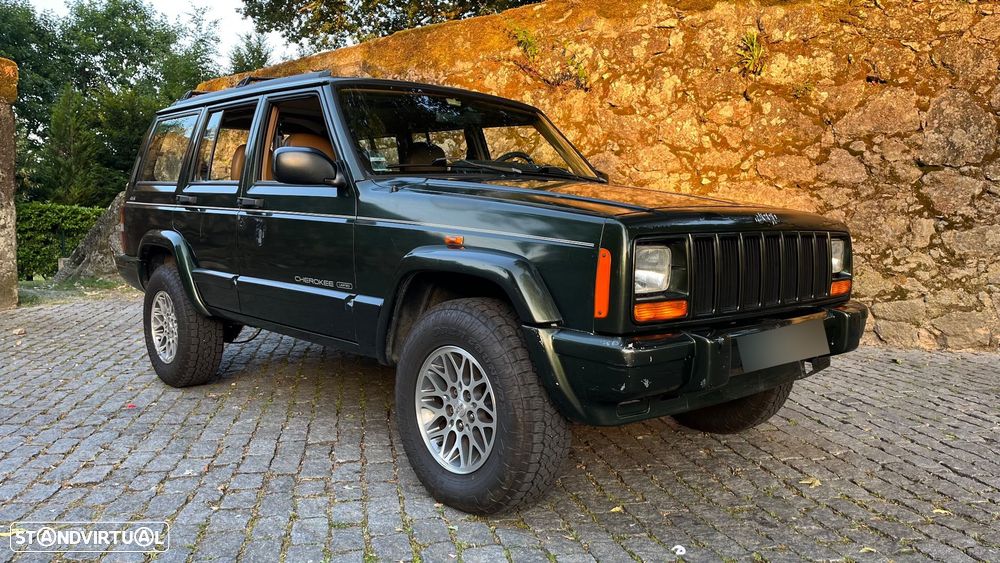 Jeep Cherokee - 2