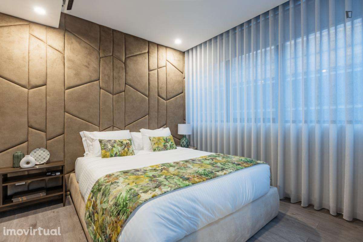 Apartamento com 1 quartos - localizado em Ramalde Porto - Grande imagem: 2/27