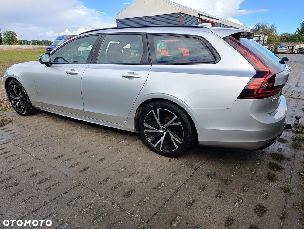 Volvo V90 - 10