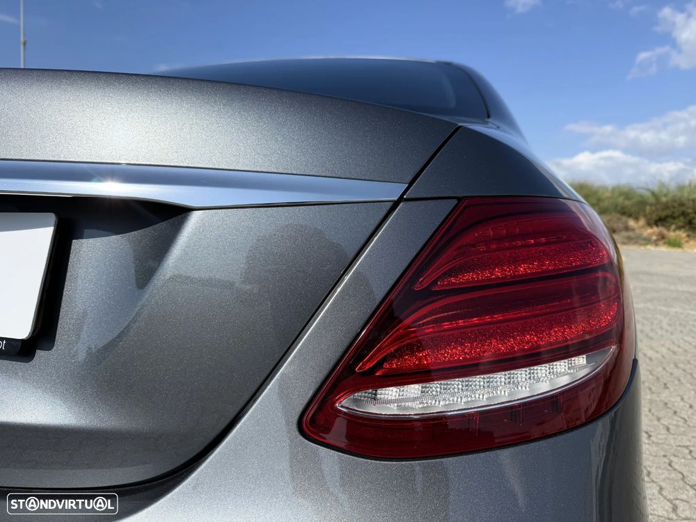 Mercedes-Benz E 220 d Exclusive - 16