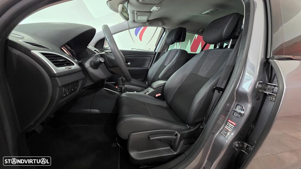 Renault Mégane Sport Tourer 1.4 TCE Dynamique S - 19