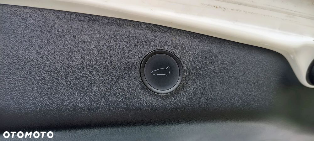Tesla Model 3 - 22