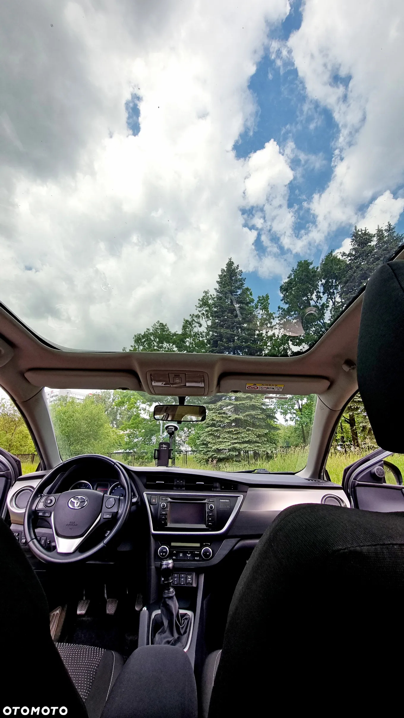 Toyota Auris 1.6 Premium - 14