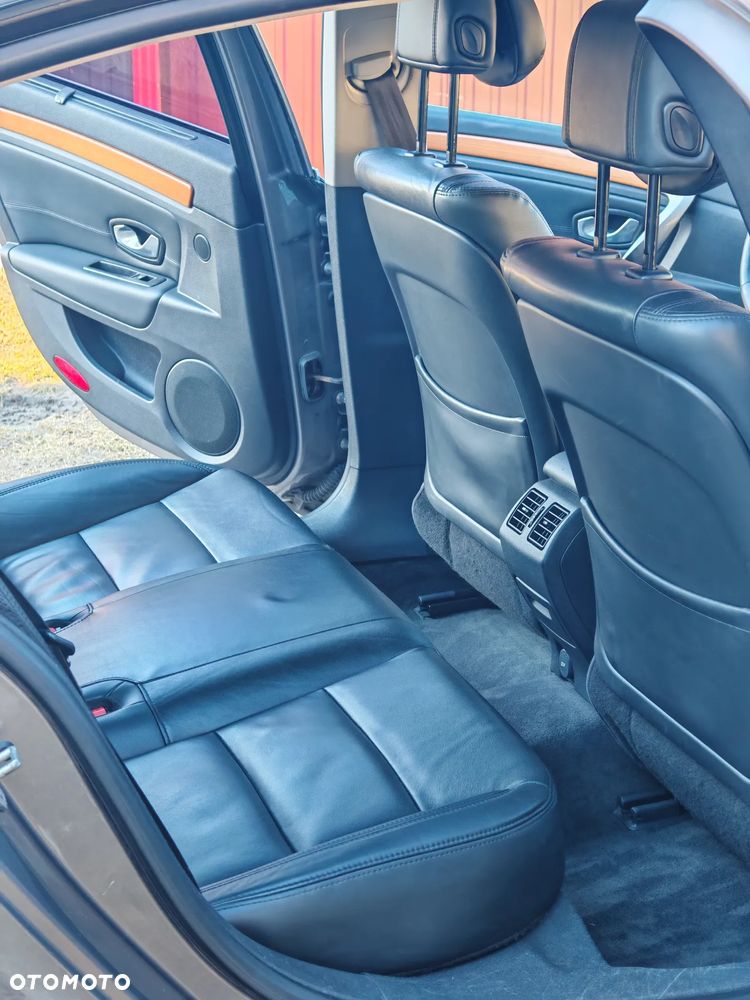 Renault Laguna 2.0 dCi FAP Initiale - 13