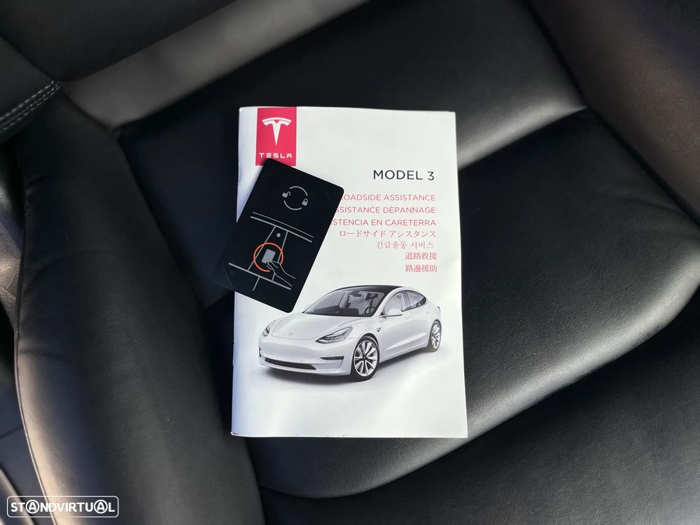 Tesla Model 3 Performance Dual Motor AWD - 24