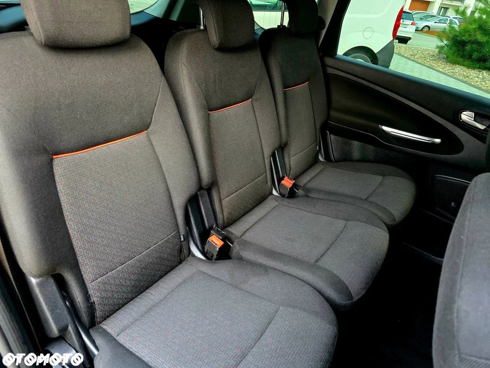 Ford S-Max 2.0 TDCi Titanium - 34