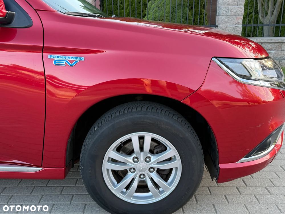 Mitsubishi Outlander Intense + - 30