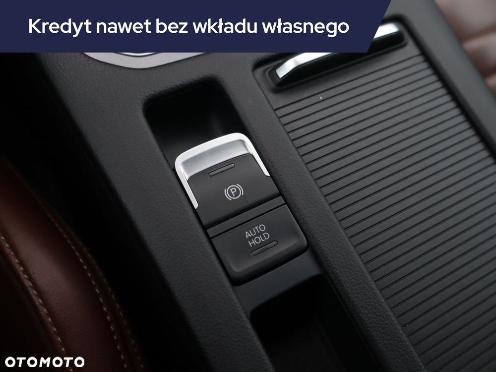 Volkswagen Passat - 19